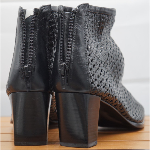 STUART WEITZMAN Women Black Woven Leather Ankle Boots Size US 7.5 B - Picture 6 of 9